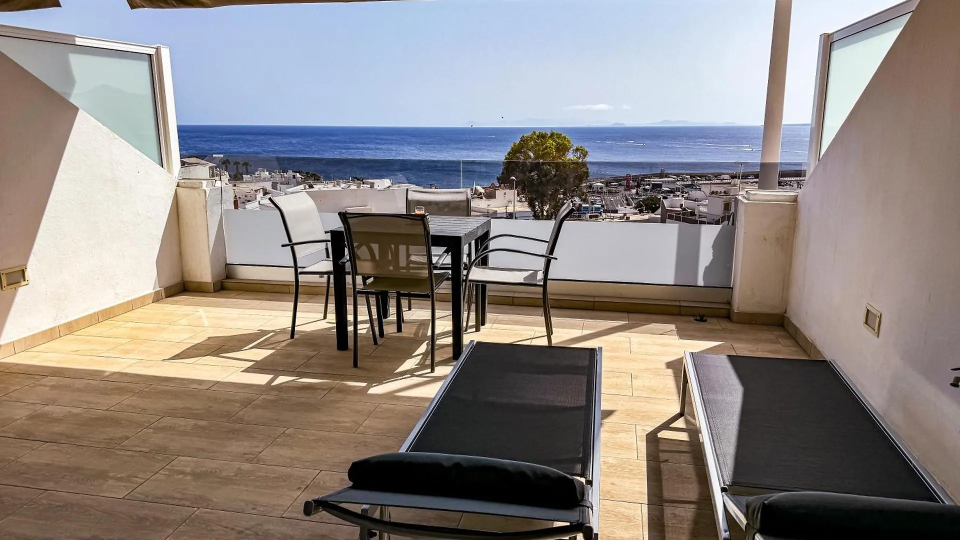 Ferienhaus Villa Arthouse Sea View - Acquamarina E Zaffiro Puerto del Carmen
