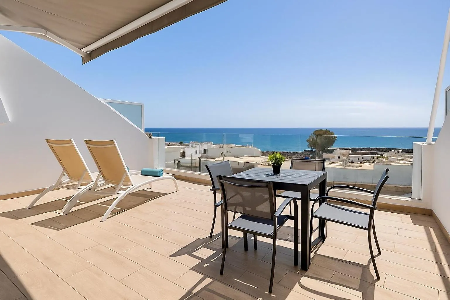 Arthouse Sea View - Acquamarina E Zaffiro Villa Puerto del Carmen  Holiday home