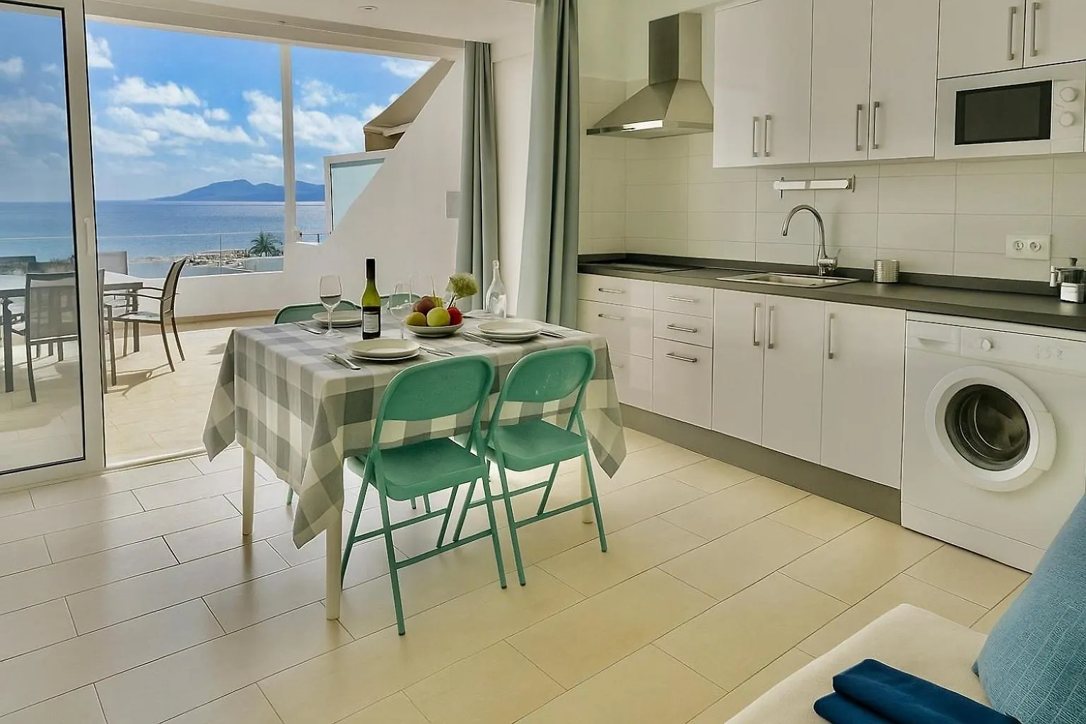 Ferienhaus Villa Arthouse Sea View - Acquamarina E Zaffiro Puerto del Carmen  Spanien